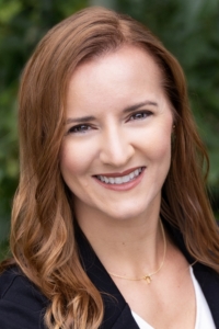 Alexandra Woodside – Profile